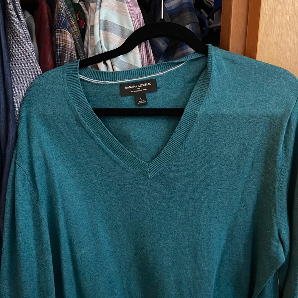 Banana Republic v neck pullover dress sweater